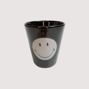 smiley flower pot black (1)